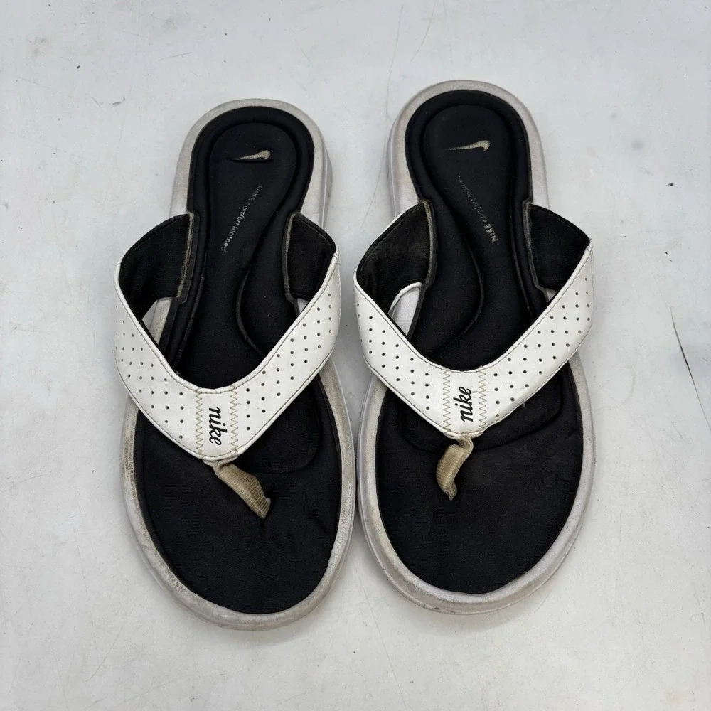 Nike Comfort Slides Womens 8 White Black Comfort Flip Flops Sandals Slip On